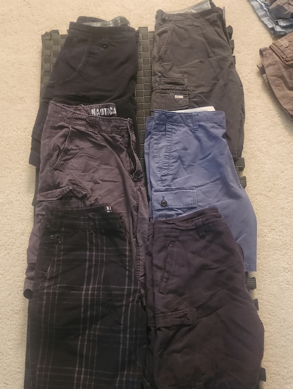 Mens 6 Shorts BUNDLE Hurley, Billabong, Dockers, Nautica, Club Avera